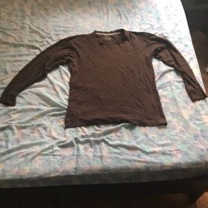 This item is a long sleeve shirt